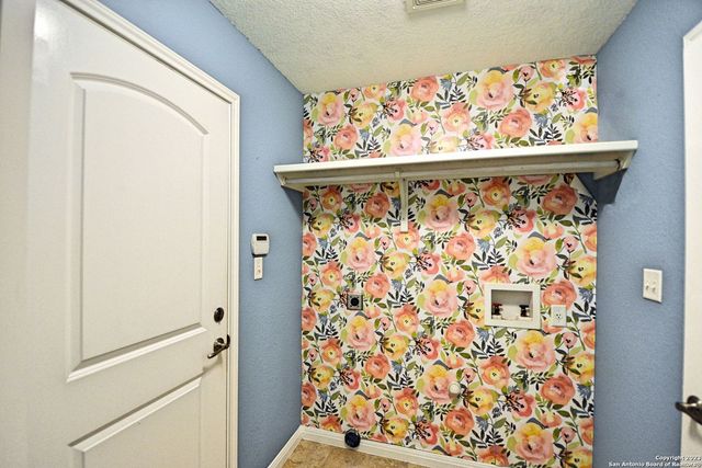 1257 NICKEL CRK, New Braunfels, TX 78130