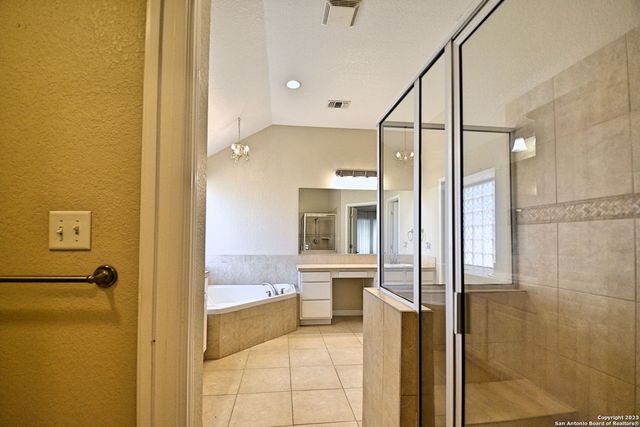 1257 NICKEL CRK, New Braunfels, TX 78130