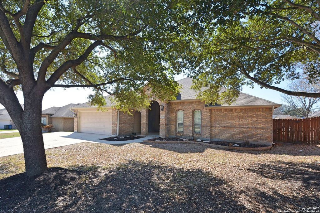 1257 NICKEL CRK, New Braunfels, TX 78130