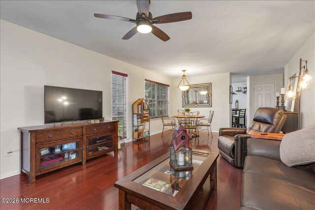 9 Evergreen Court, Freehold, NJ 07728