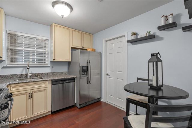 9 Evergreen Court, Freehold, NJ 07728