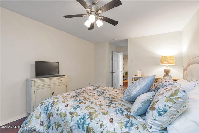9 Evergreen Court, Freehold, NJ 07728