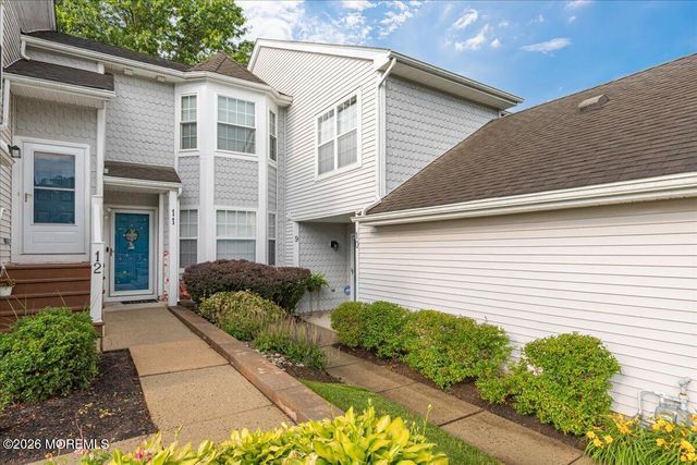 9 Evergreen Court, Freehold, NJ 07728