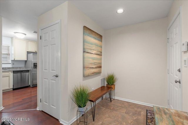 9 Evergreen Court, Freehold, NJ 07728