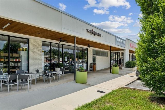 2090 Emmet Park Lane, Decatur, GA 30033