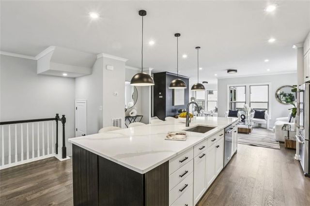 2090 Emmet Park Lane, Decatur, GA 30033