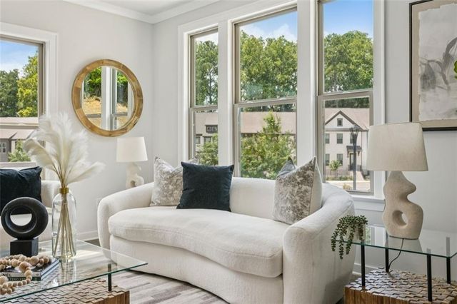 2090 Emmet Park Lane, Decatur, GA 30033