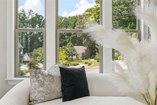 2090 Emmet Park Lane, Decatur, GA 30033