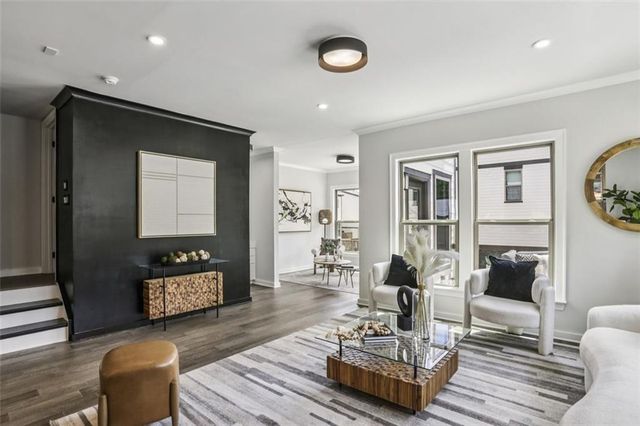 2090 Emmet Park Lane, Decatur, GA 30033