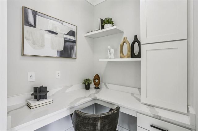 2090 Emmet Park Lane, Decatur, GA 30033