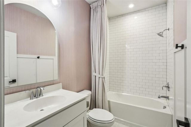 2090 Emmet Park Lane, Decatur, GA 30033