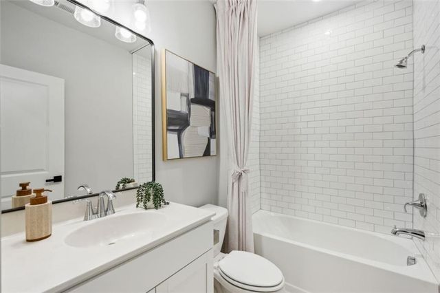 2090 Emmet Park Lane, Decatur, GA 30033