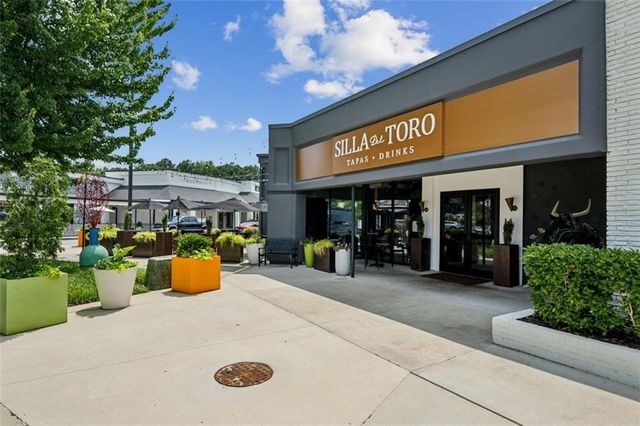 2090 Emmet Park Lane, Decatur, GA 30033