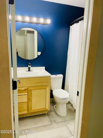 810 Rolling Ridge Cir, Simpsonville, KY 40067