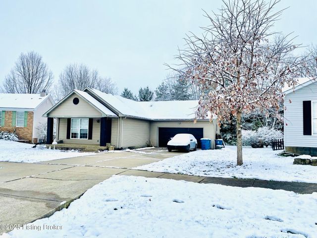 810 Rolling Ridge Cir, Simpsonville, KY 40067