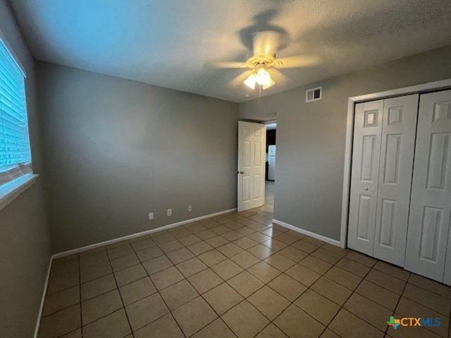 905 Simpson Road B, Victoria, TX 77904
