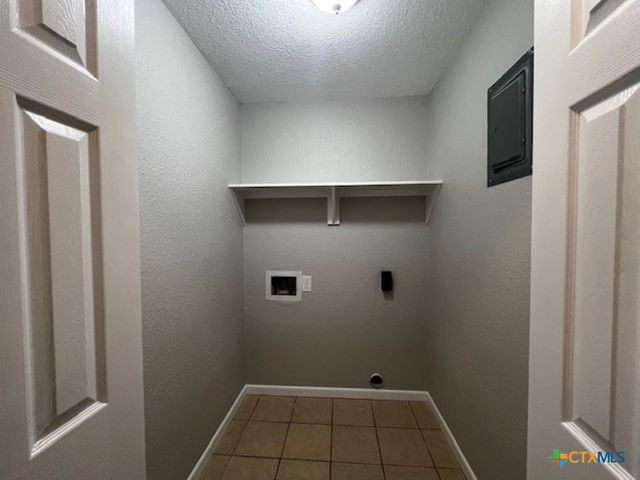 905 Simpson Road B, Victoria, TX 77904