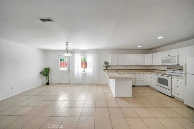 42921 Alep, Lancaster, CA 93536