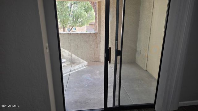 1287 N ALMA SCHOOL Road 282, Chandler, AZ 85224