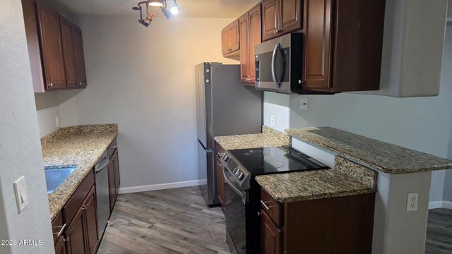 1287 N ALMA SCHOOL Road 282, Chandler, AZ 85224