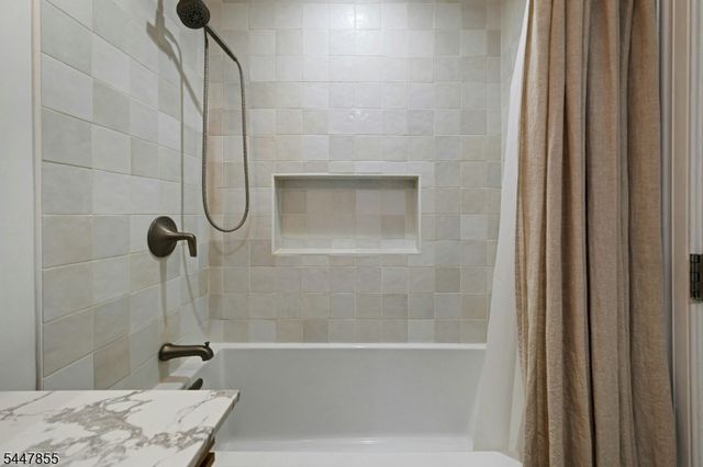 270 Main St D, Millburn Twp., NJ 07041