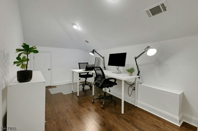 270 Main St D, Millburn Twp., NJ 07041