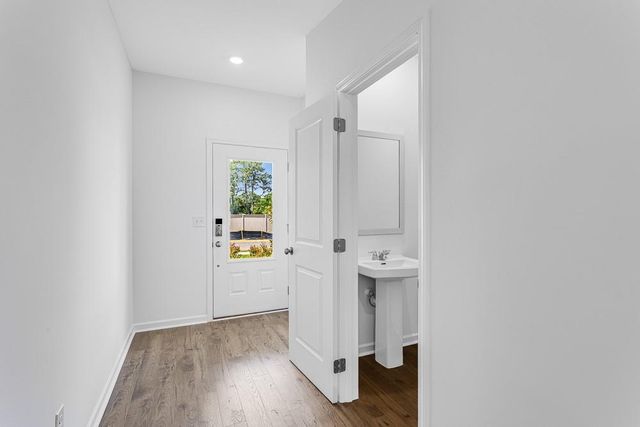 219 Groveton Court, Euharlee, GA 30145