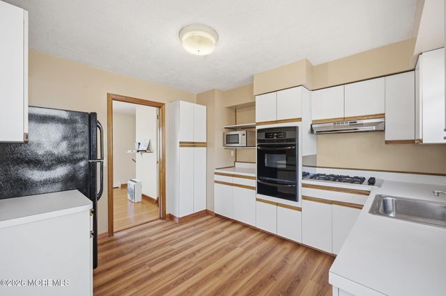 1716 Melrose Avenue, Lake Como, NJ 07719