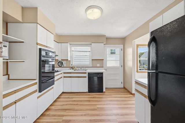 1716 Melrose Avenue, Lake Como, NJ 07719
