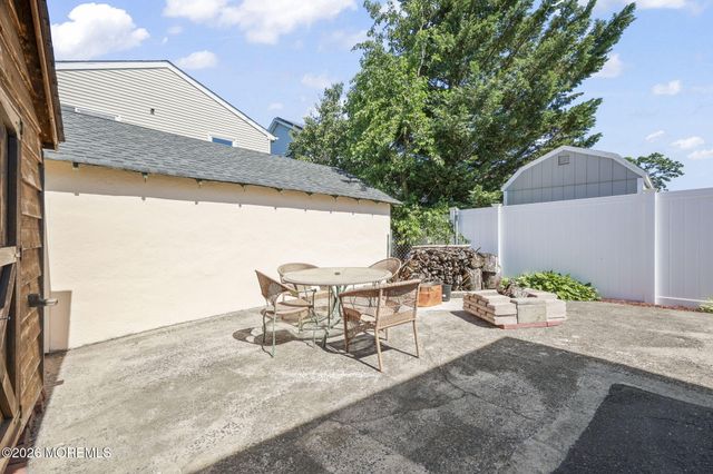 1716 Melrose Avenue, Lake Como, NJ 07719