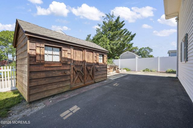 1716 Melrose Avenue, Lake Como, NJ 07719