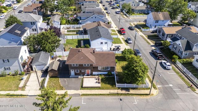 1716 Melrose Avenue, Lake Como, NJ 07719