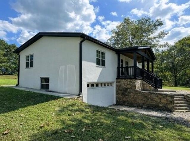 2809 N Mount Pleasant Rd, Greenbrier, TN 37073