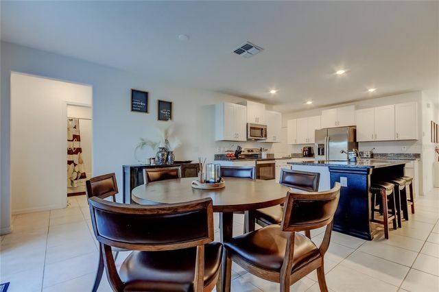 6469 BAR S BAR TRAIL, Zephyrhills, FL 33541