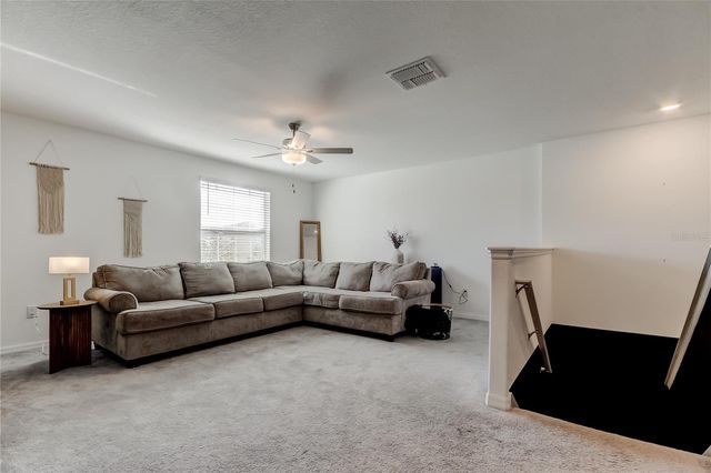 6469 BAR S BAR TRAIL, Zephyrhills, FL 33541