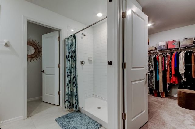 6469 BAR S BAR TRAIL, Zephyrhills, FL 33541