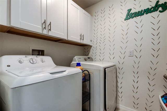 6469 BAR S BAR TRAIL, Zephyrhills, FL 33541