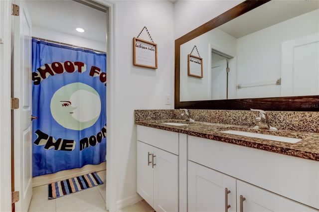 6469 BAR S BAR TRAIL, Zephyrhills, FL 33541