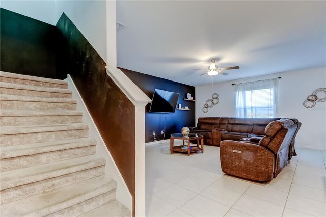 6469 BAR S BAR TRAIL, Zephyrhills, FL 33541