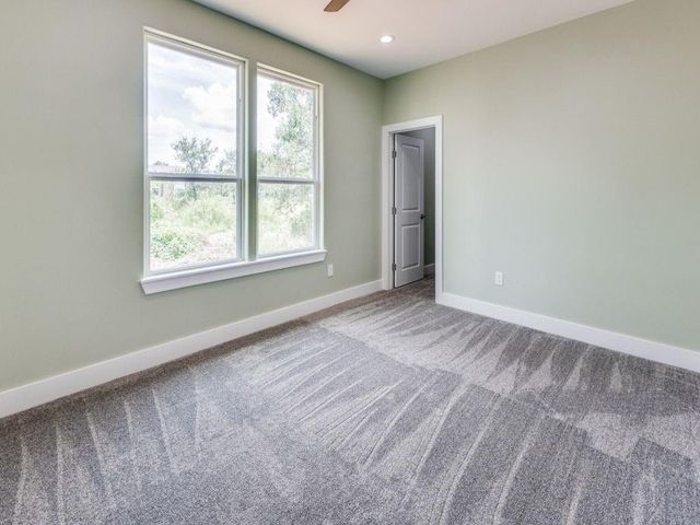 120 Plumeria DR, Dale, TX 78616