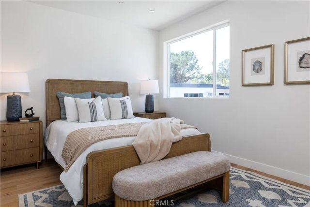 2824 Rowena Avenue C, Los Angeles, CA 90039
