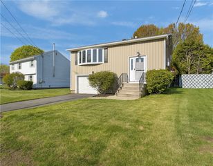 56 Pearl Avenue, North Providence, RI 02904