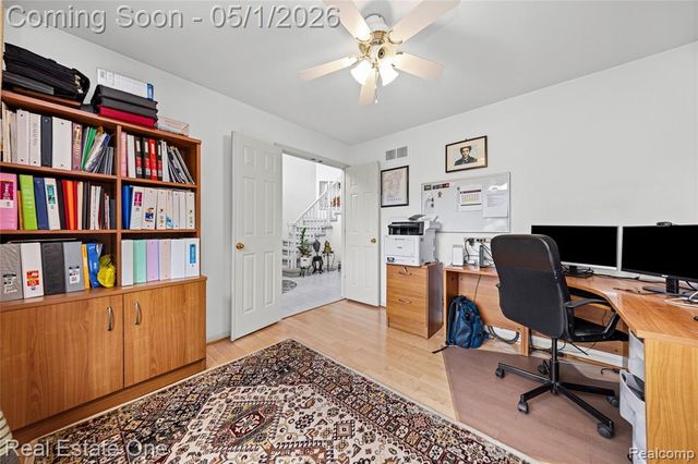 2447 Lorenzo Drive, Sterling Heights, MI 48314