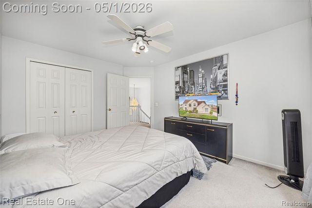 2447 Lorenzo Drive, Sterling Heights, MI 48314