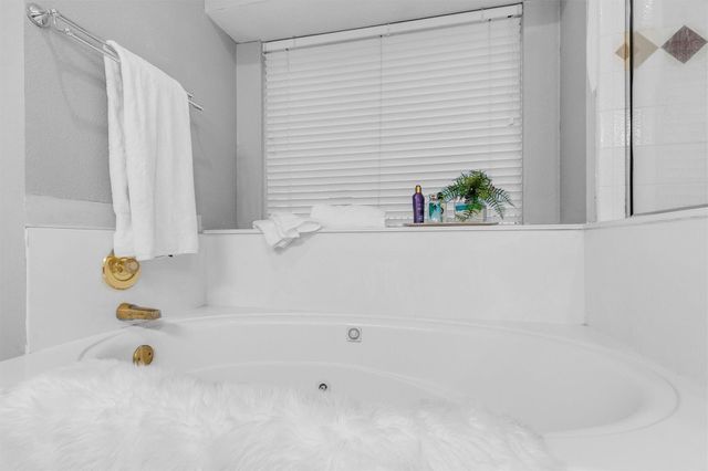 23 Alba Road, Montgomery, TX 77356