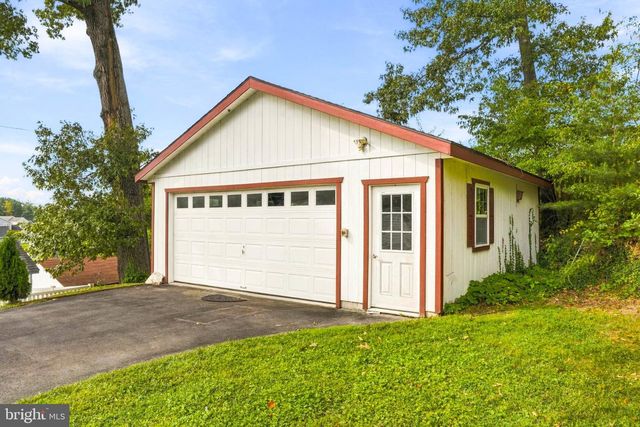 6102 HANOVER RD, Hanover, MD 21076