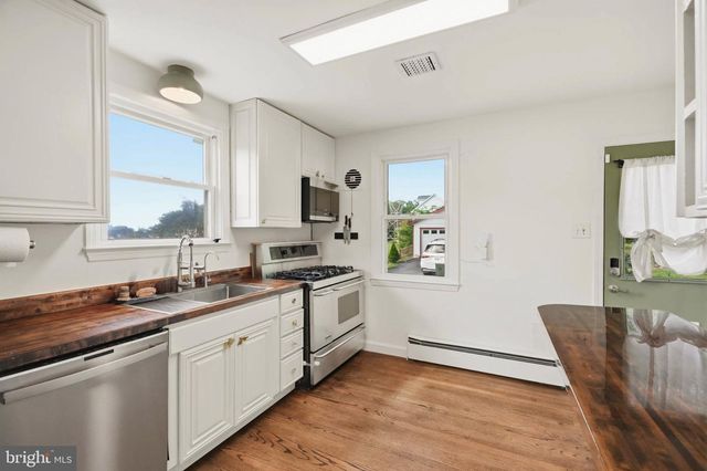 6102 HANOVER RD, Hanover, MD 21076