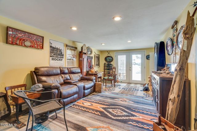 283 Highway 81 N., Jonesborough, TN 37659