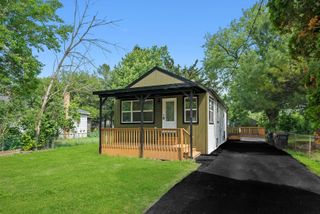 114 Maple Street, Mchenry, IL 60051