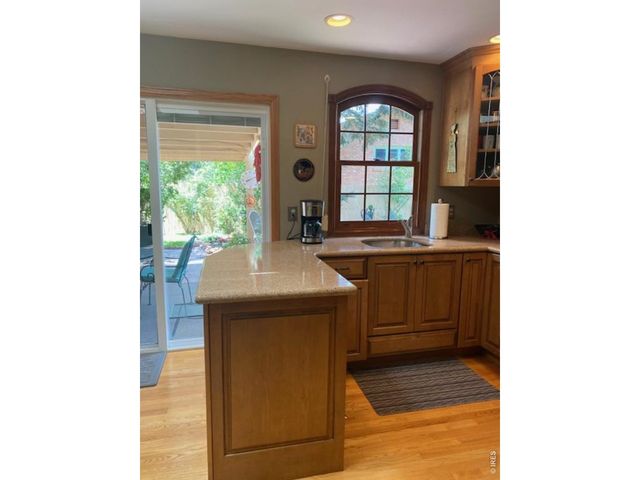 3255 20th St, Boulder, CO 80304